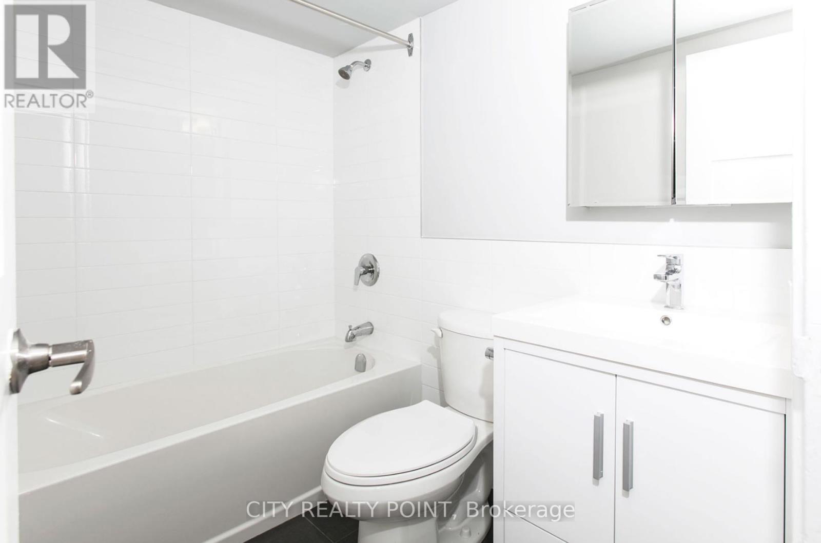 402 - 485 Huron Street, Toronto, Ontario  M5R 2R5 - Photo 6 - C12435136