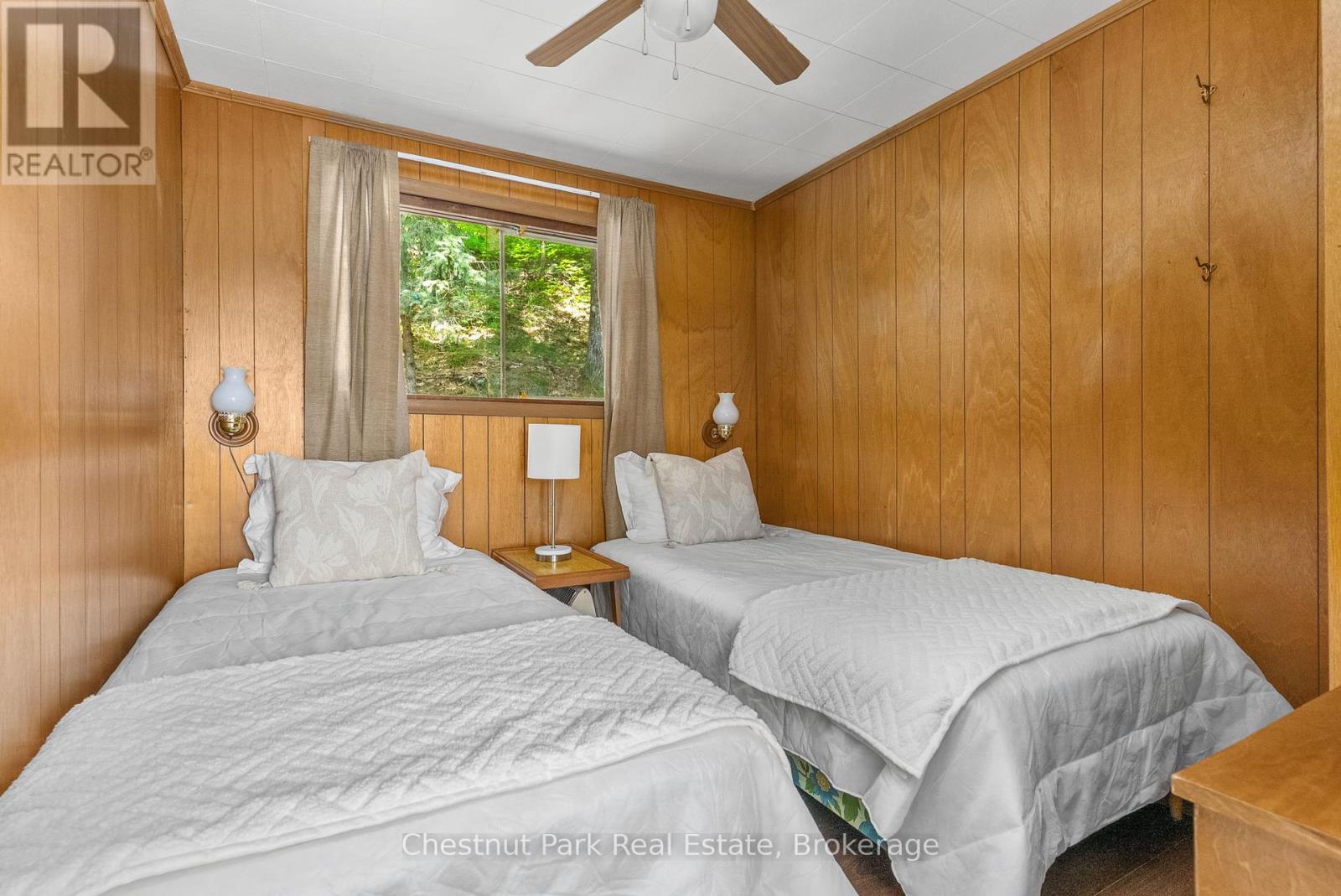 1054 10 Deewood Drive, Muskoka Lakes, Ontario  P0B 1M0 - Photo 16 - X12274261
