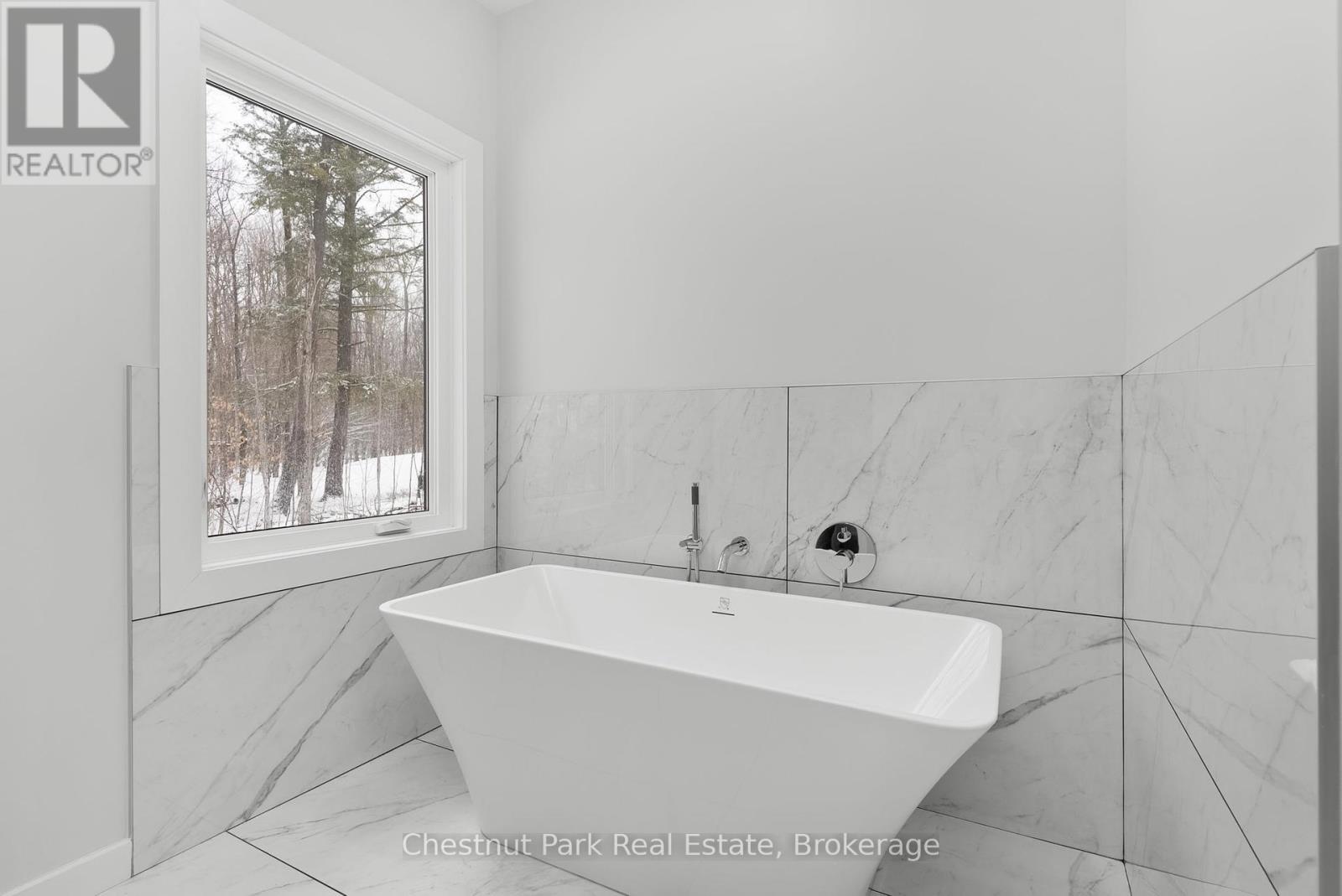 24 Aspen Lane, Nipissing, Ontario  P0H 1Z0 - Photo 14 - X12322627
