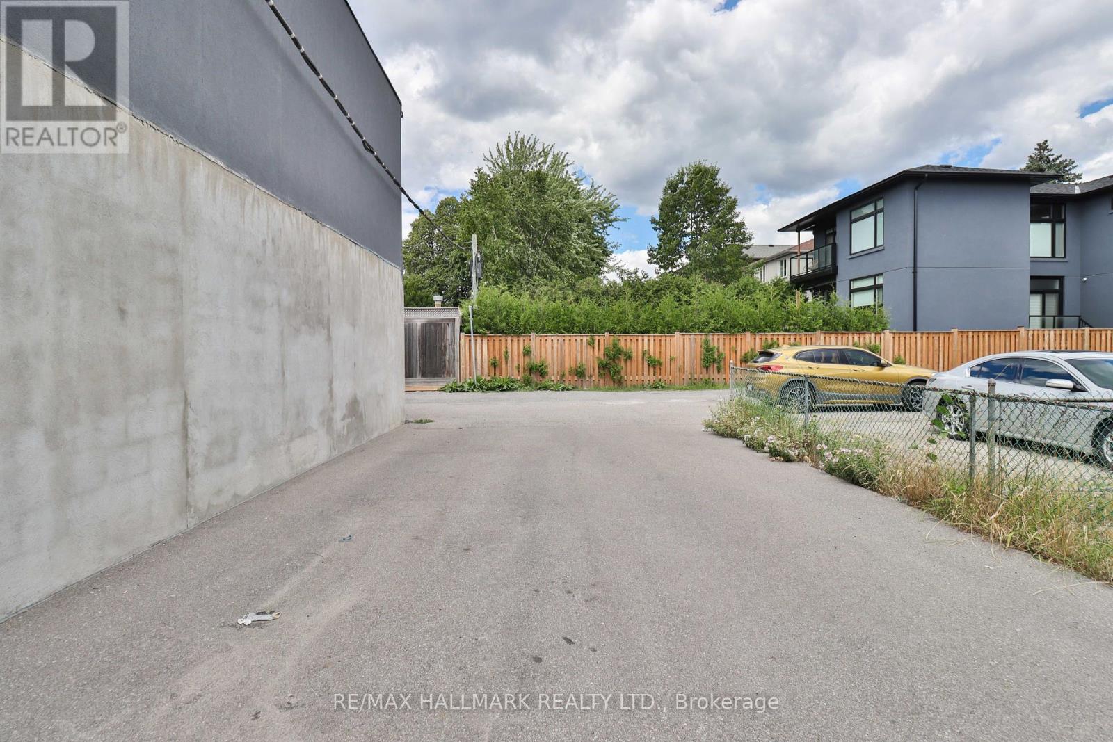 478 Cosburn Avenue N, Toronto, Ontario  M4J 2N5 - Photo 5 - E12435025