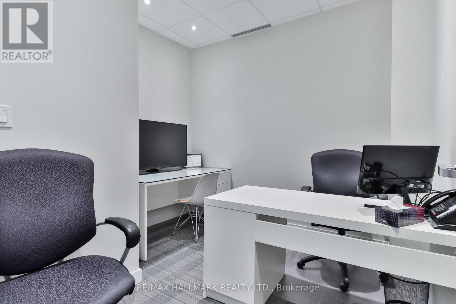 478 Cosburn Avenue N, Toronto, Ontario  M4J 2N5 - Photo 9 - E12435025