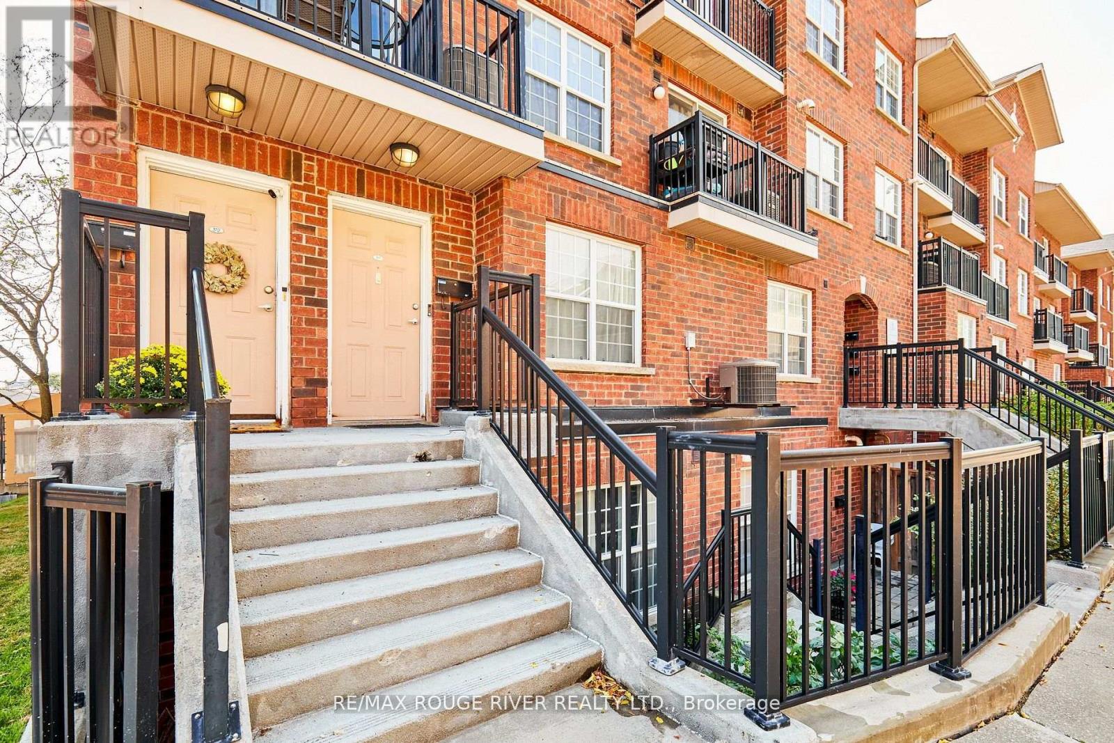 312 - 25 Strangford Lane, Toronto, Ontario  M1L 0E4 - Photo 2 - E12435087