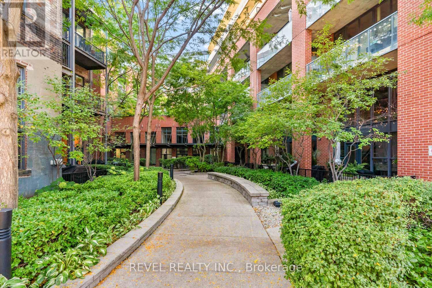 204 - 369 Sorauren Avenue, Toronto, Ontario  M6R 3C2 - Photo 24 - W12434917
