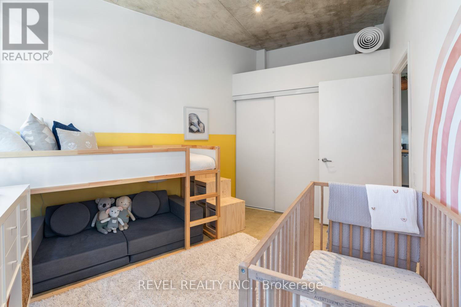 204 - 369 Sorauren Avenue, Toronto, Ontario  M6R 3C2 - Photo 19 - W12434917