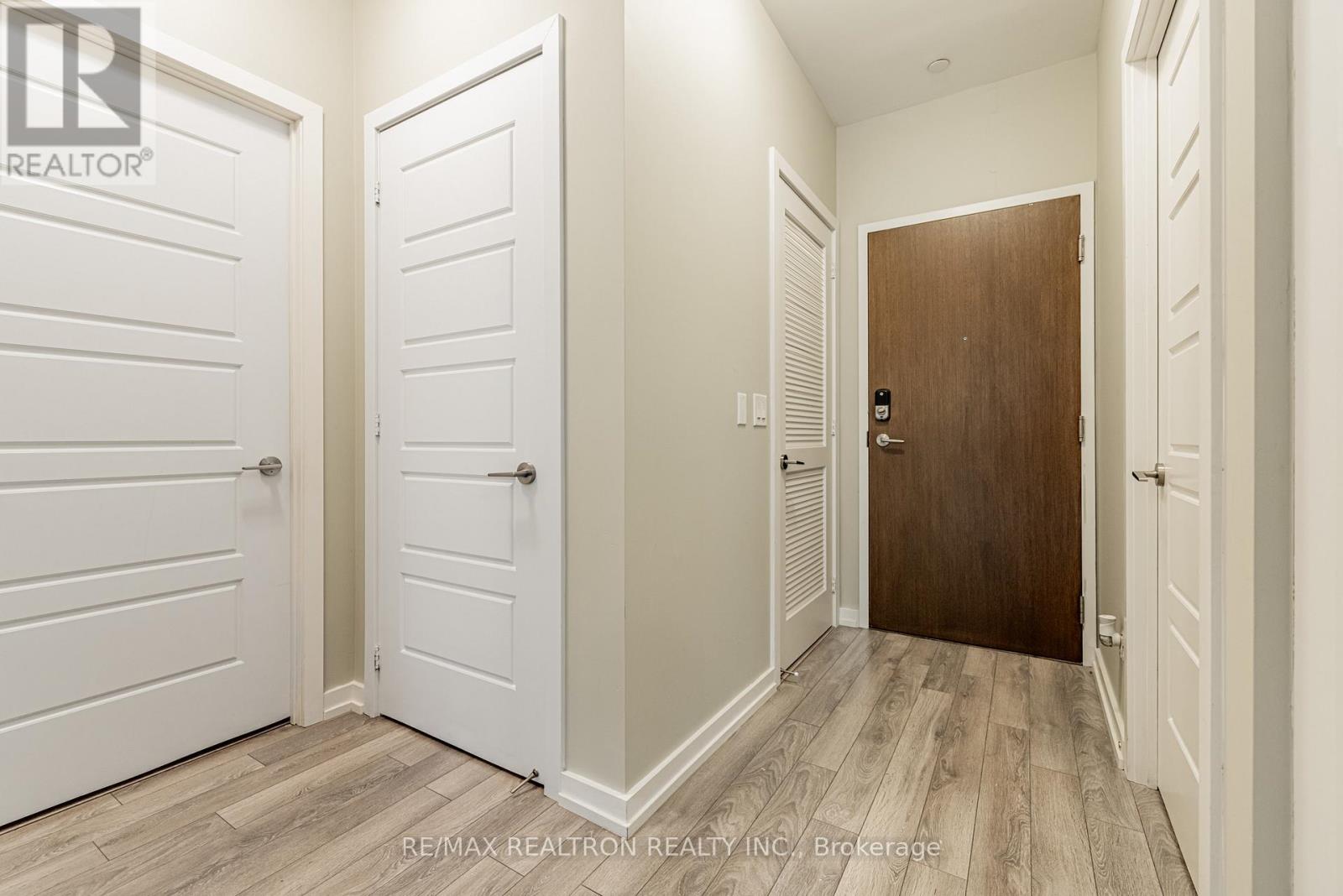 A109 - 241 Sea Ray Avenue, Innisfil, Ontario  L9S 0L9 - Photo 3 - N12435036