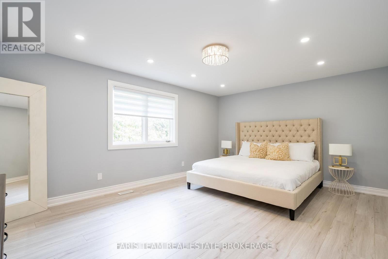7 Golfview Boulevard, Bradford West Gwillimbury, Ontario  L3Z 2A6 - Photo 15 - N12435038