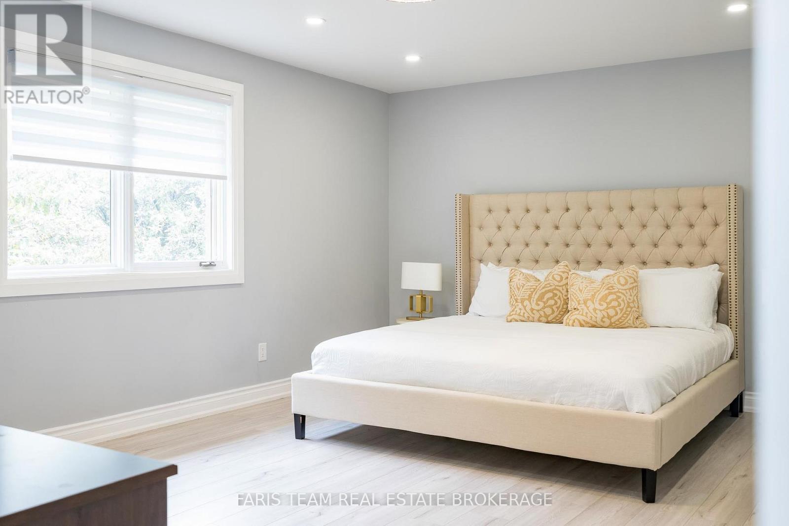 7 Golfview Boulevard, Bradford West Gwillimbury, Ontario  L3Z 2A6 - Photo 16 - N12435038