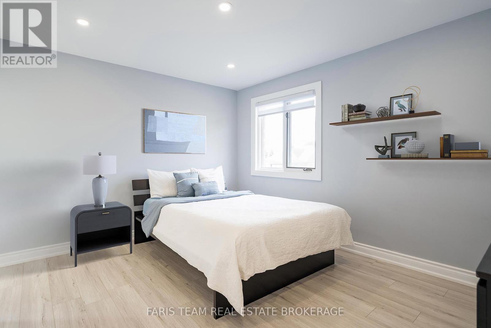 7 Golfview Boulevard, Bradford West Gwillimbury, Ontario  L3Z 2A6 - Photo 23 - N12435038