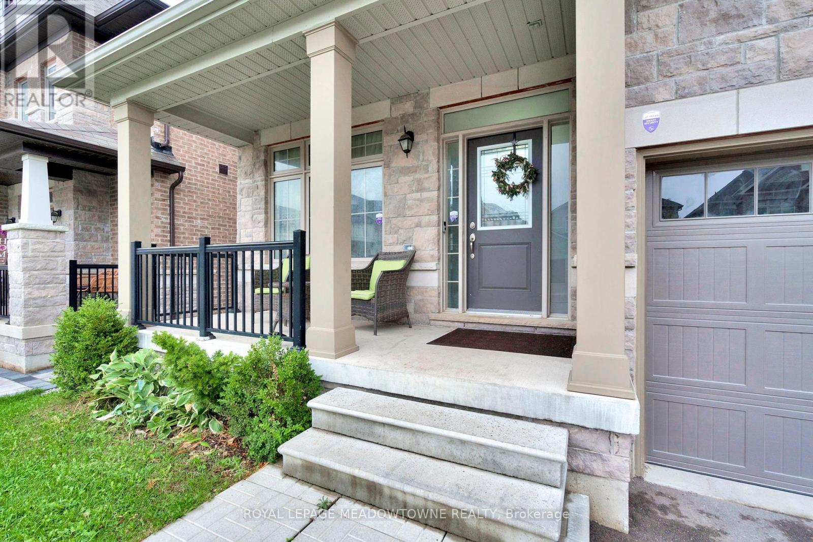 1029 Barton Way, Innisfil, Ontario  L9S 4R7 - Photo 2 - N12435054
