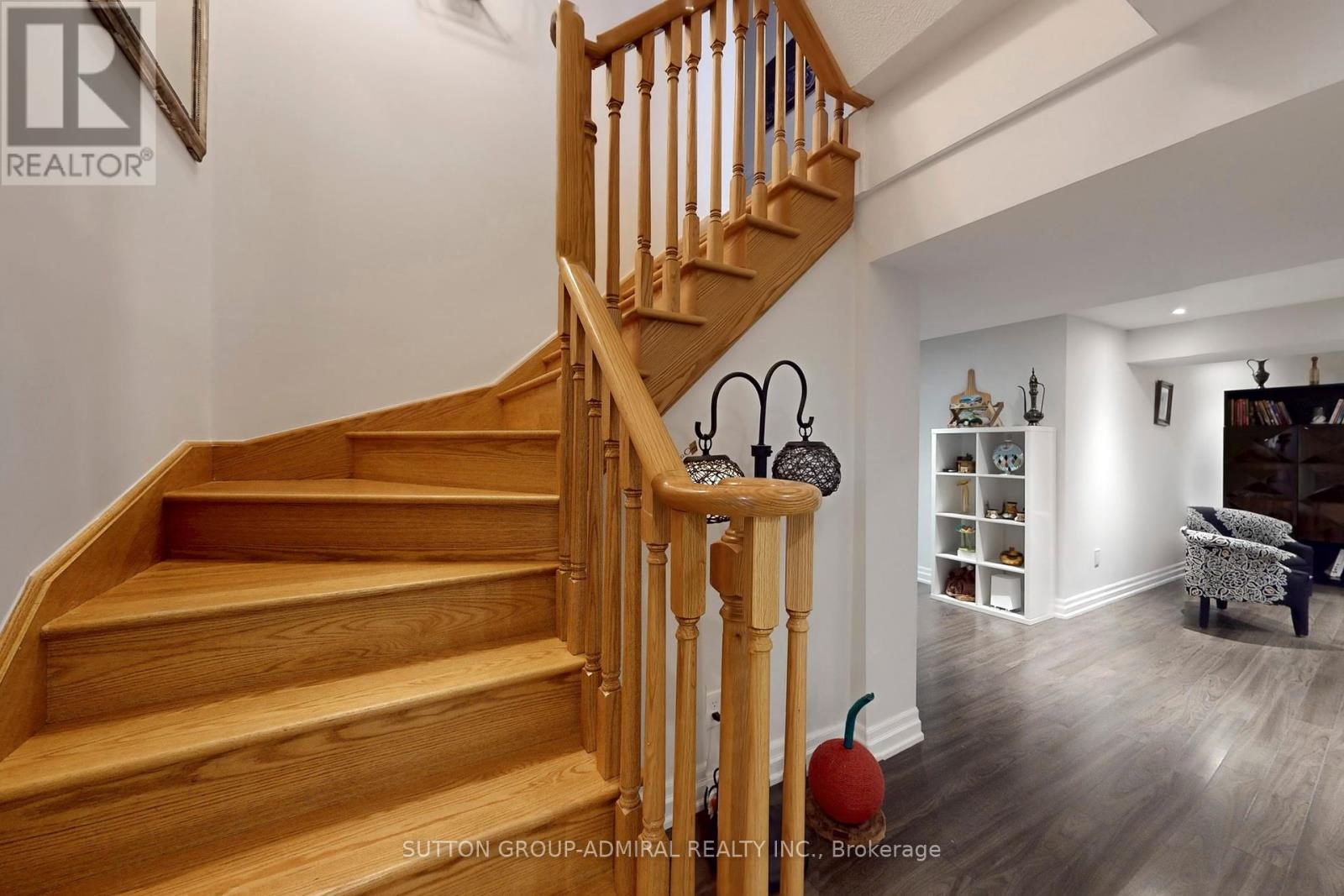 62 Waterton Way, Bradford West Gwillimbury, Ontario  L3Z 0R3 - Photo 35 - N12435089