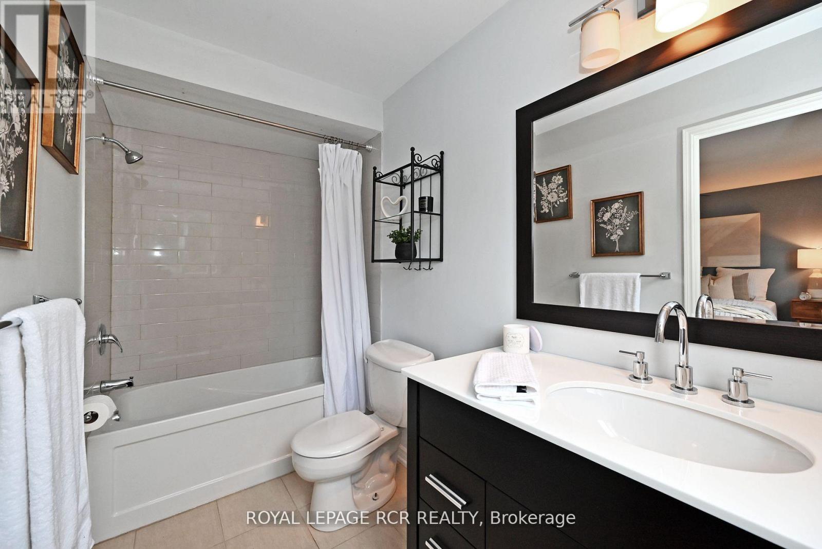 442 Britannia Avenue, Bradford West Gwillimbury, Ontario  L3Z 1A7 - Photo 21 - N12435111