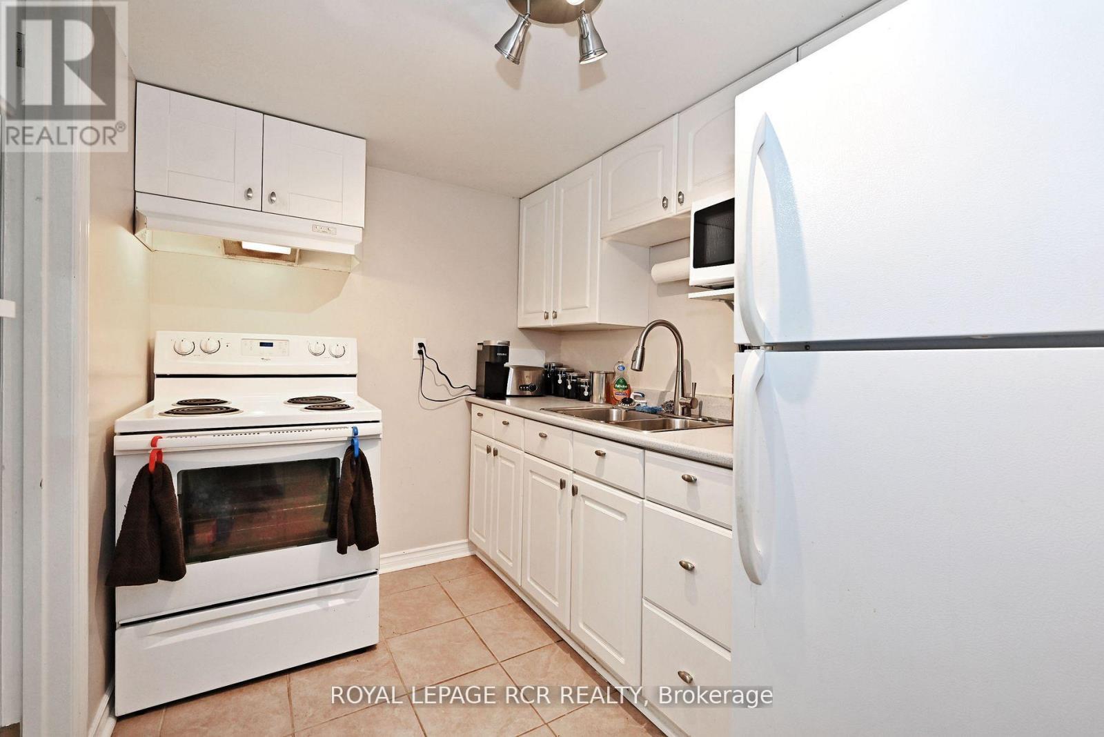 442 Britannia Avenue, Bradford West Gwillimbury, Ontario  L3Z 1A7 - Photo 28 - N12435111
