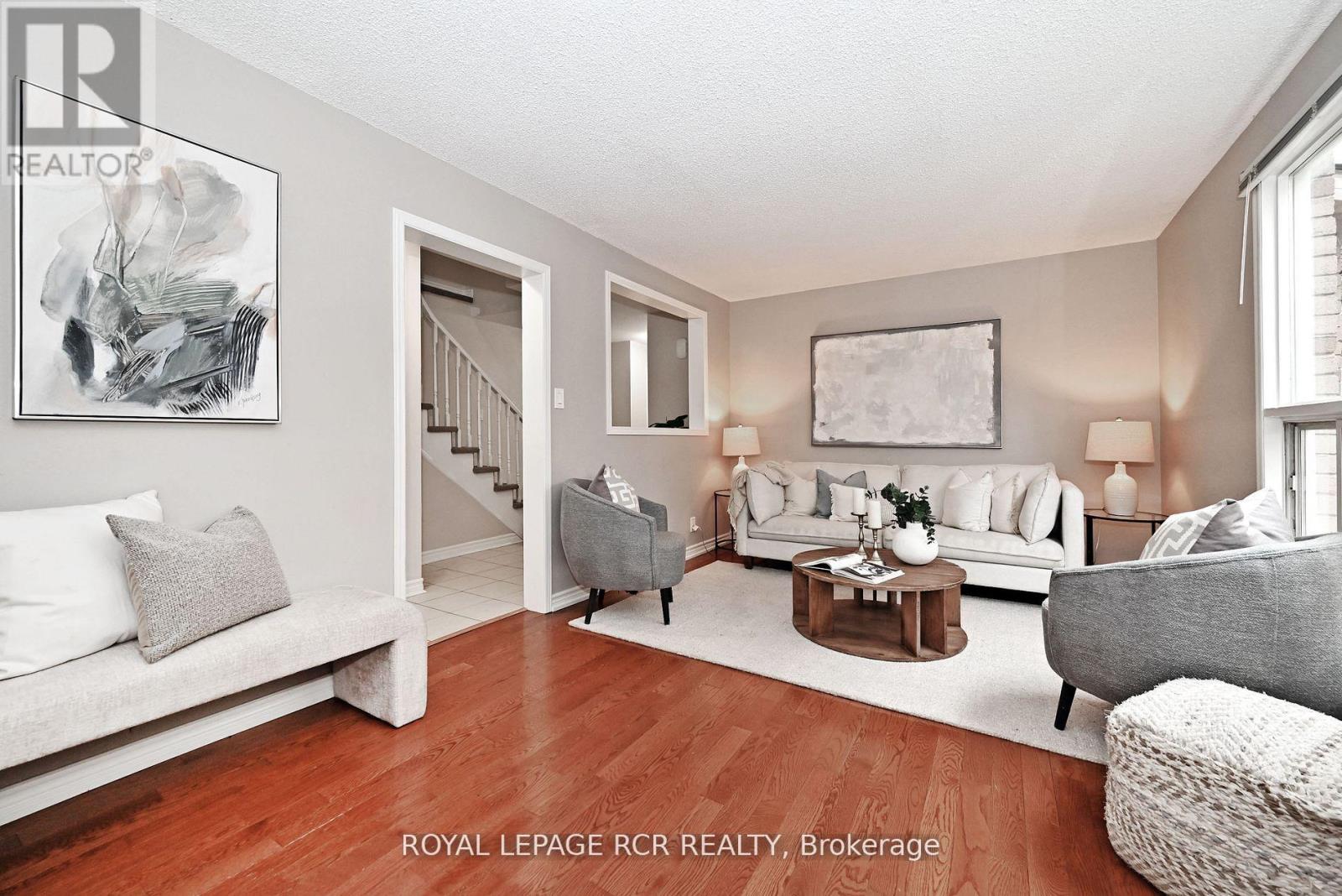 442 Britannia Avenue, Bradford West Gwillimbury, Ontario  L3Z 1A7 - Photo 7 - N12435111