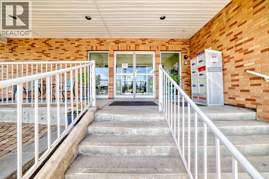 435, 165 Manora Place Ne, Calgary, Alberta  T2A 7X5 - Photo 4 - A2226595