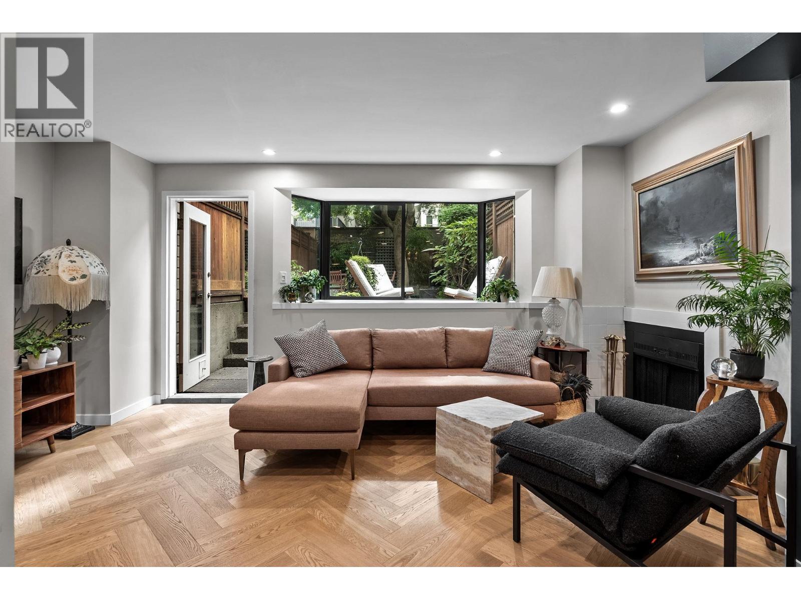 105 1922 W 7th Avenue, Vancouver, British Columbia  V6J 1T1 - Photo 1 - R3053397