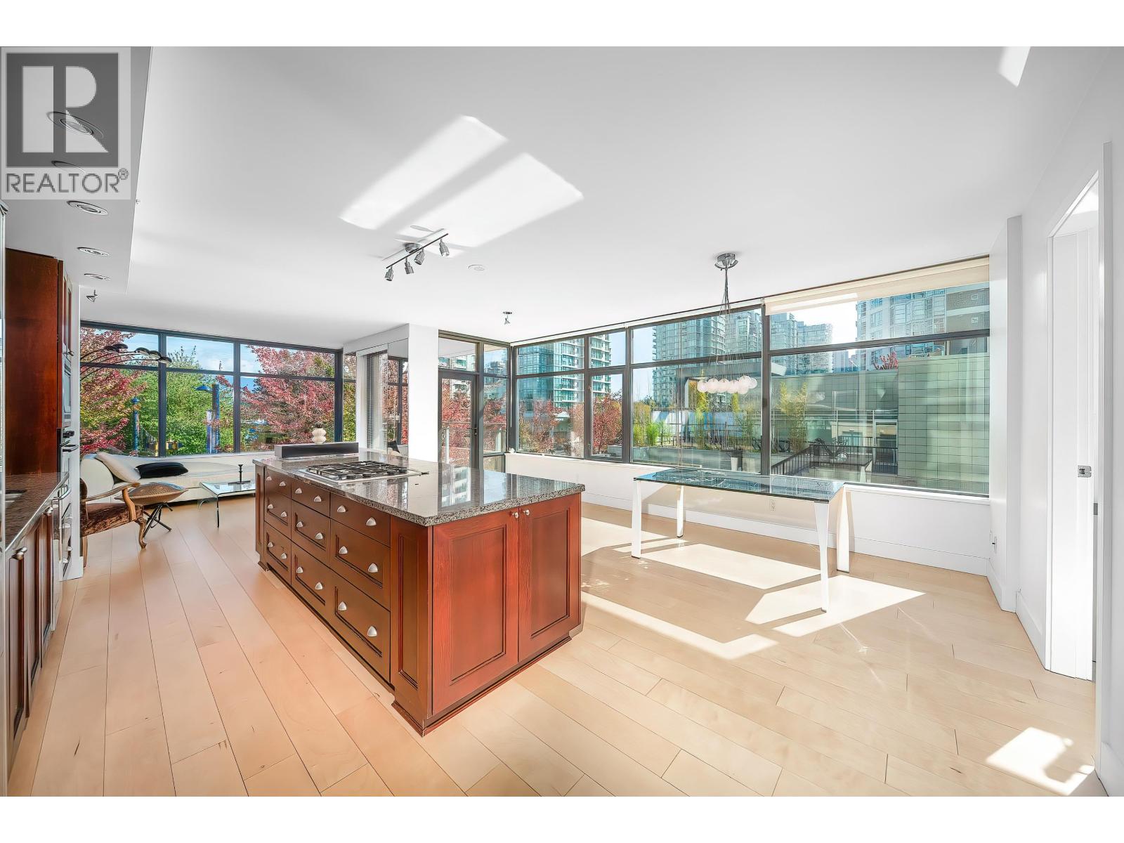 301 1863 Alberni Street, Vancouver, British Columbia  V6G 3H8 - Photo 13 - R3053484