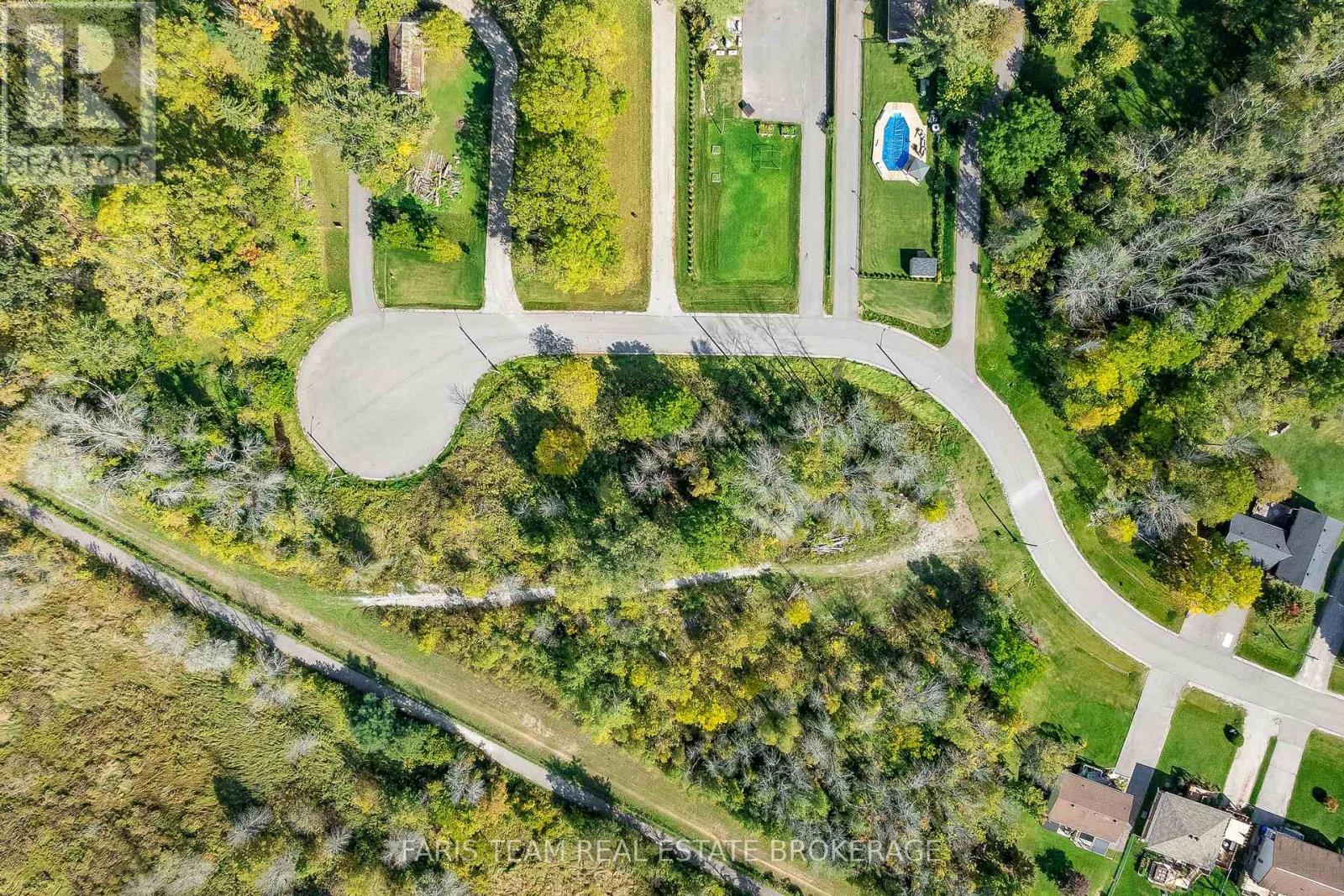 7 Reinbird Street W, Severn, Ontario  L0K 1E0 - Photo 4 - S12435033