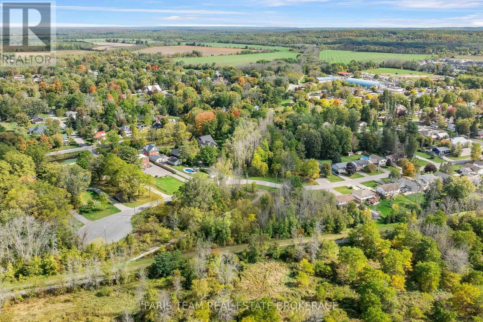 7 Reinbird Street W, Severn, Ontario  L0K 1E0 - Photo 7 - S12435033
