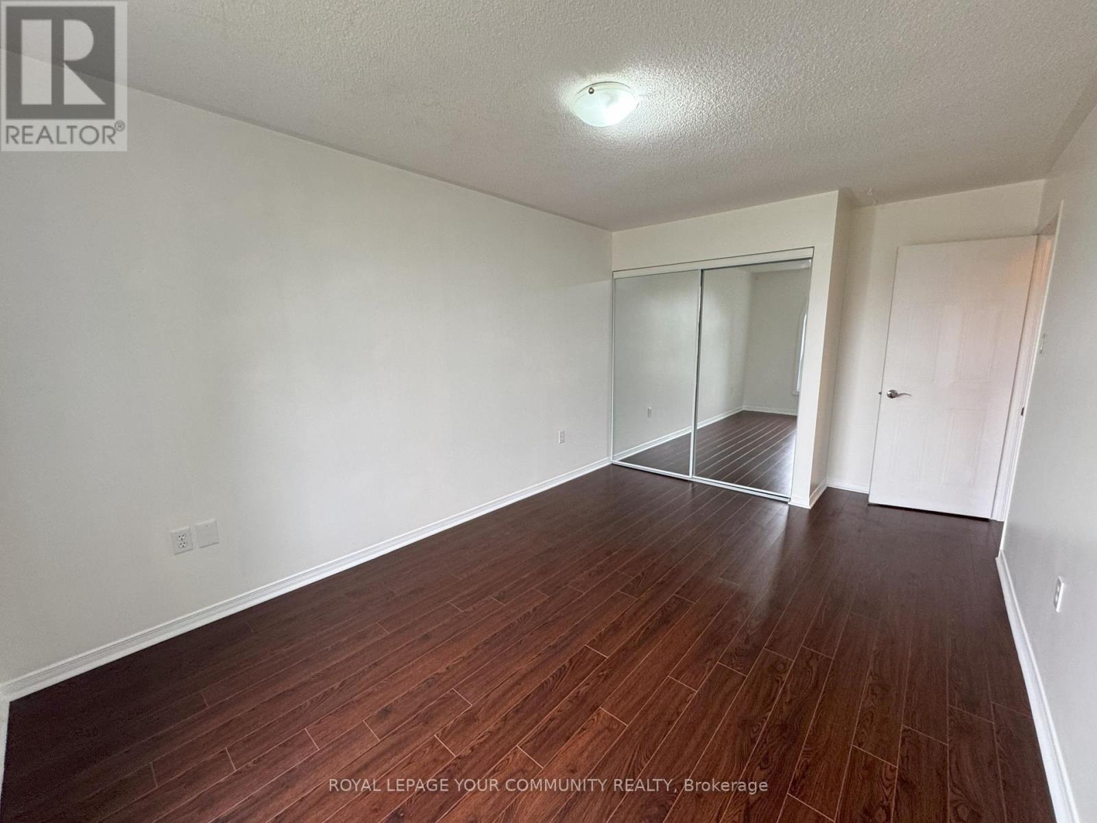 Upper - 32 Ward Drive, Barrie, Ontario  L4N 7N9 - Photo 13 - S12435047