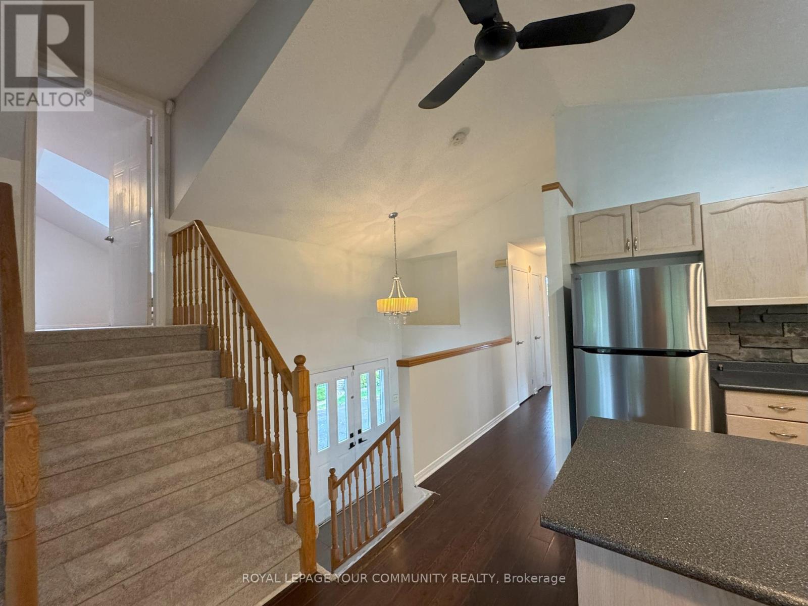 Upper - 32 Ward Drive, Barrie, Ontario  L4N 7N9 - Photo 17 - S12435047