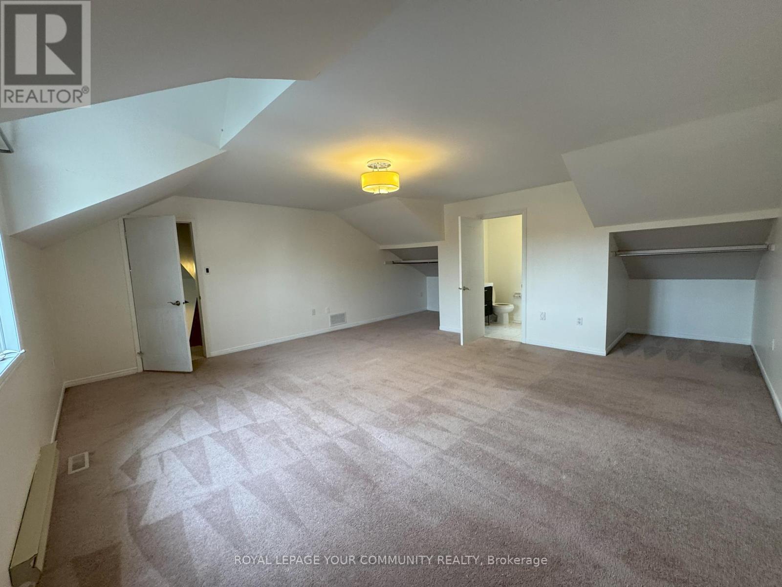 Upper - 32 Ward Drive, Barrie, Ontario  L4N 7N9 - Photo 19 - S12435047