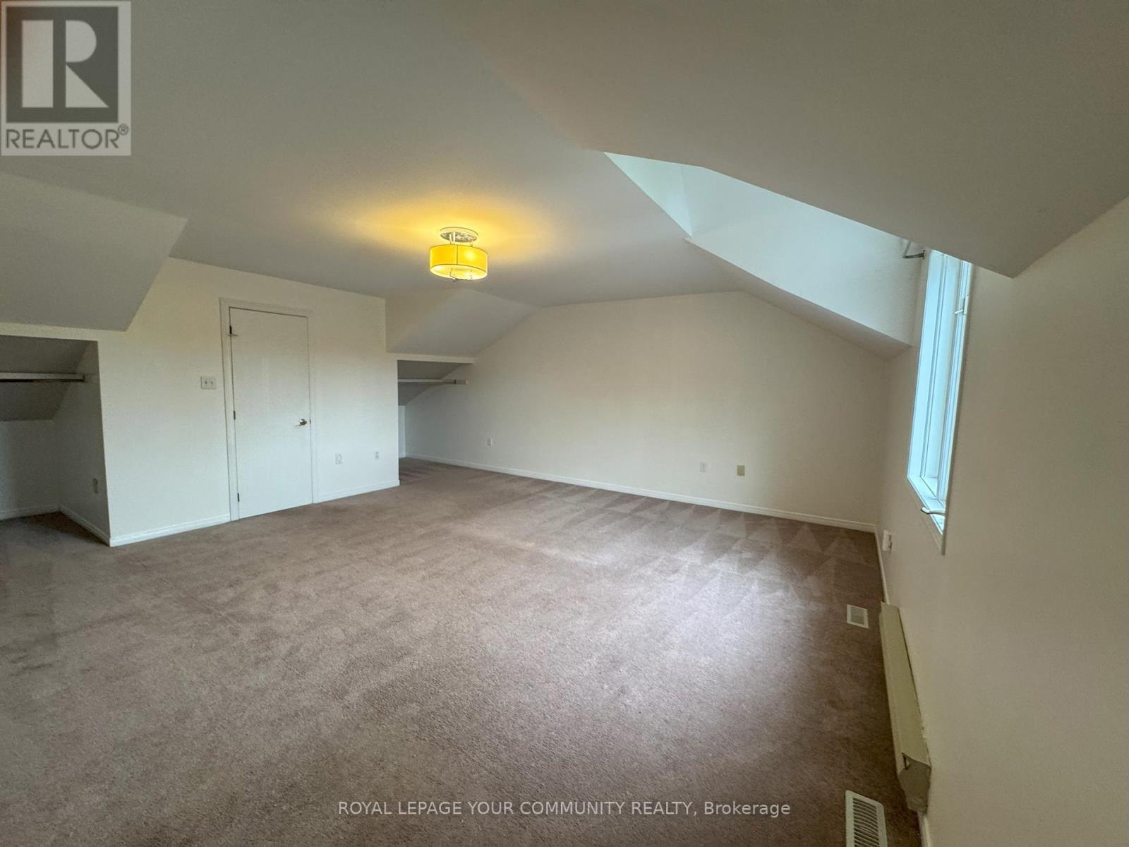 Upper - 32 Ward Drive, Barrie, Ontario  L4N 7N9 - Photo 20 - S12435047