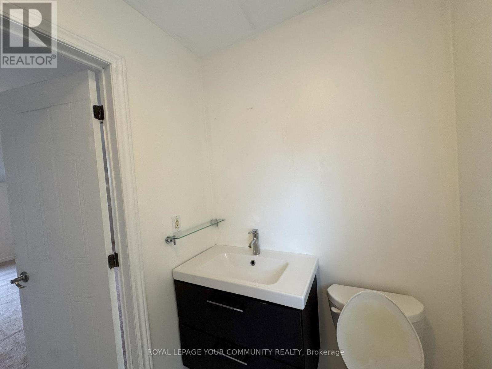 Upper - 32 Ward Drive, Barrie, Ontario  L4N 7N9 - Photo 23 - S12435047