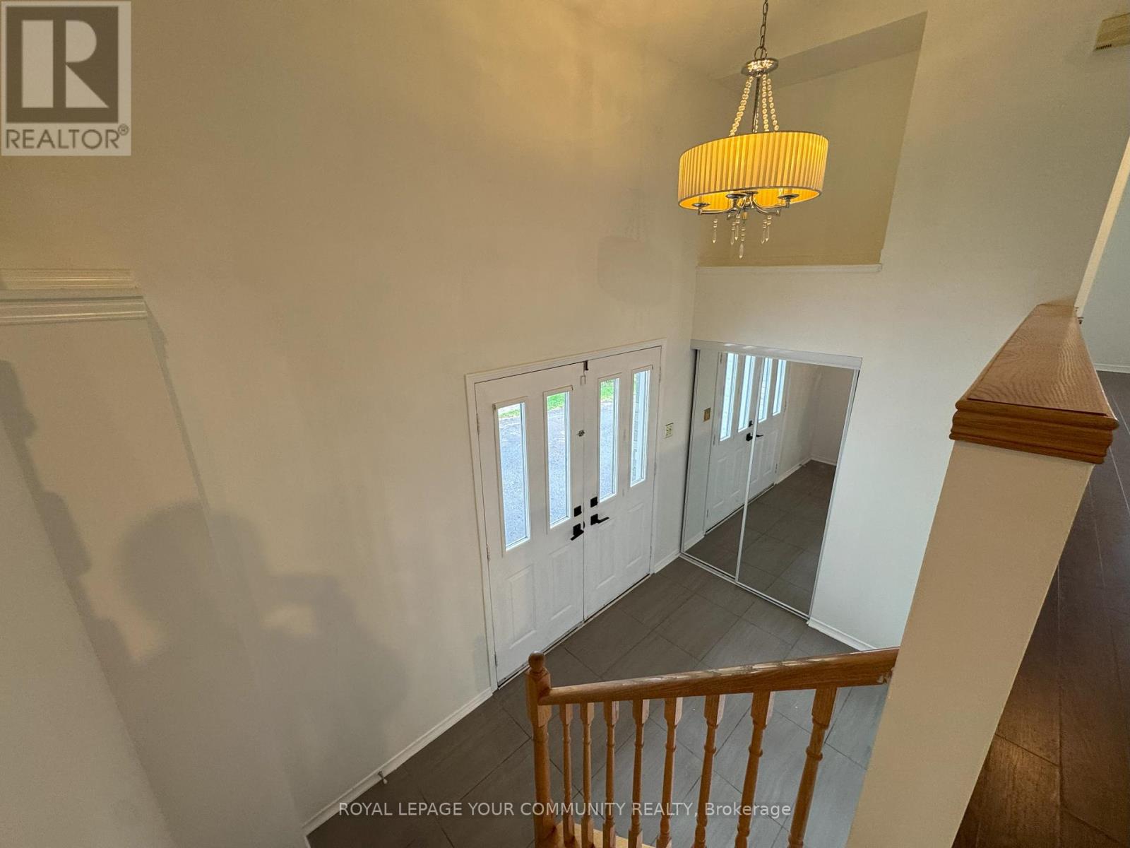 Upper - 32 Ward Drive, Barrie, Ontario  L4N 7N9 - Photo 3 - S12435047