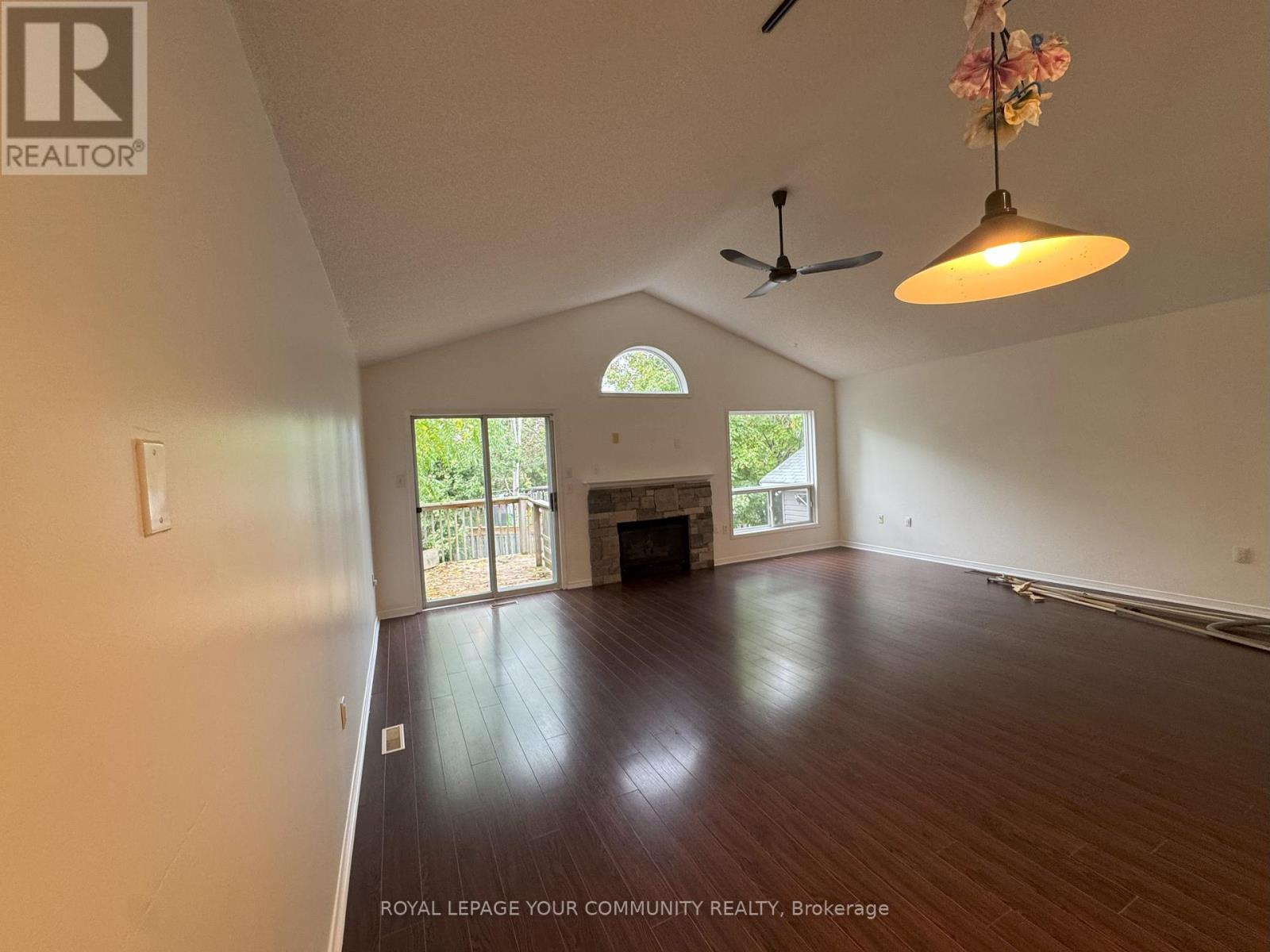 Upper - 32 Ward Drive, Barrie, Ontario  L4N 7N9 - Photo 6 - S12435047
