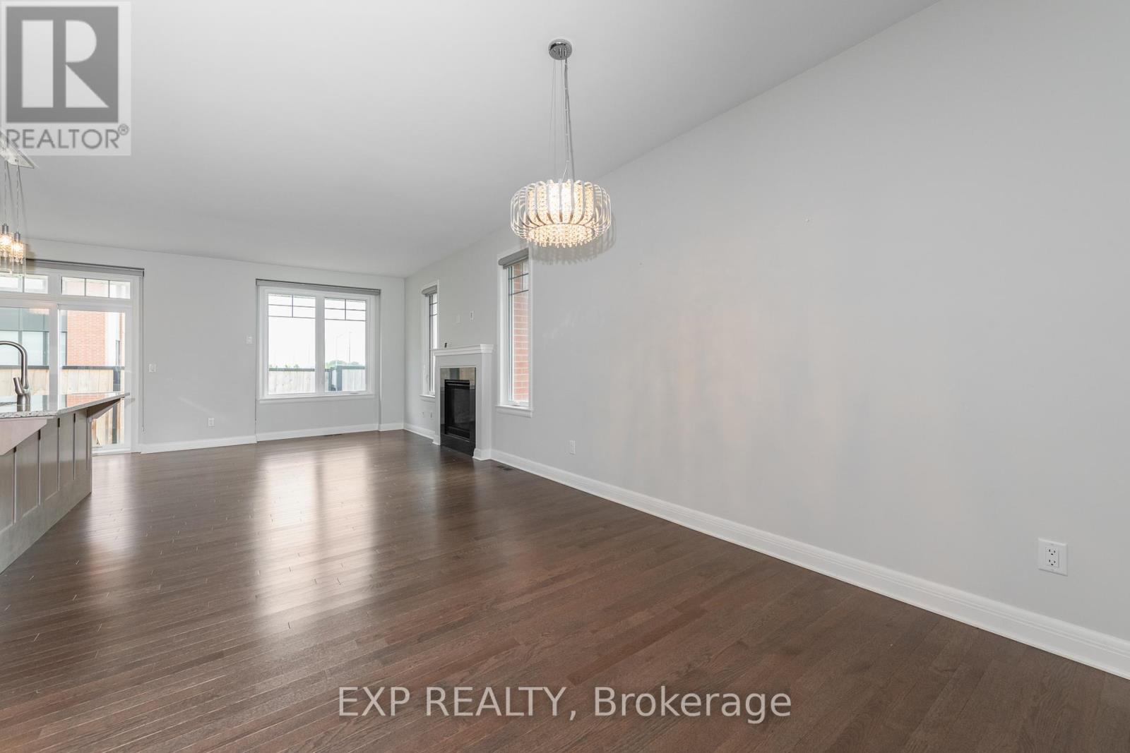 680 Gabriola Way, Ottawa, Ontario  K2T 0M3 - Photo 14 - X12435152