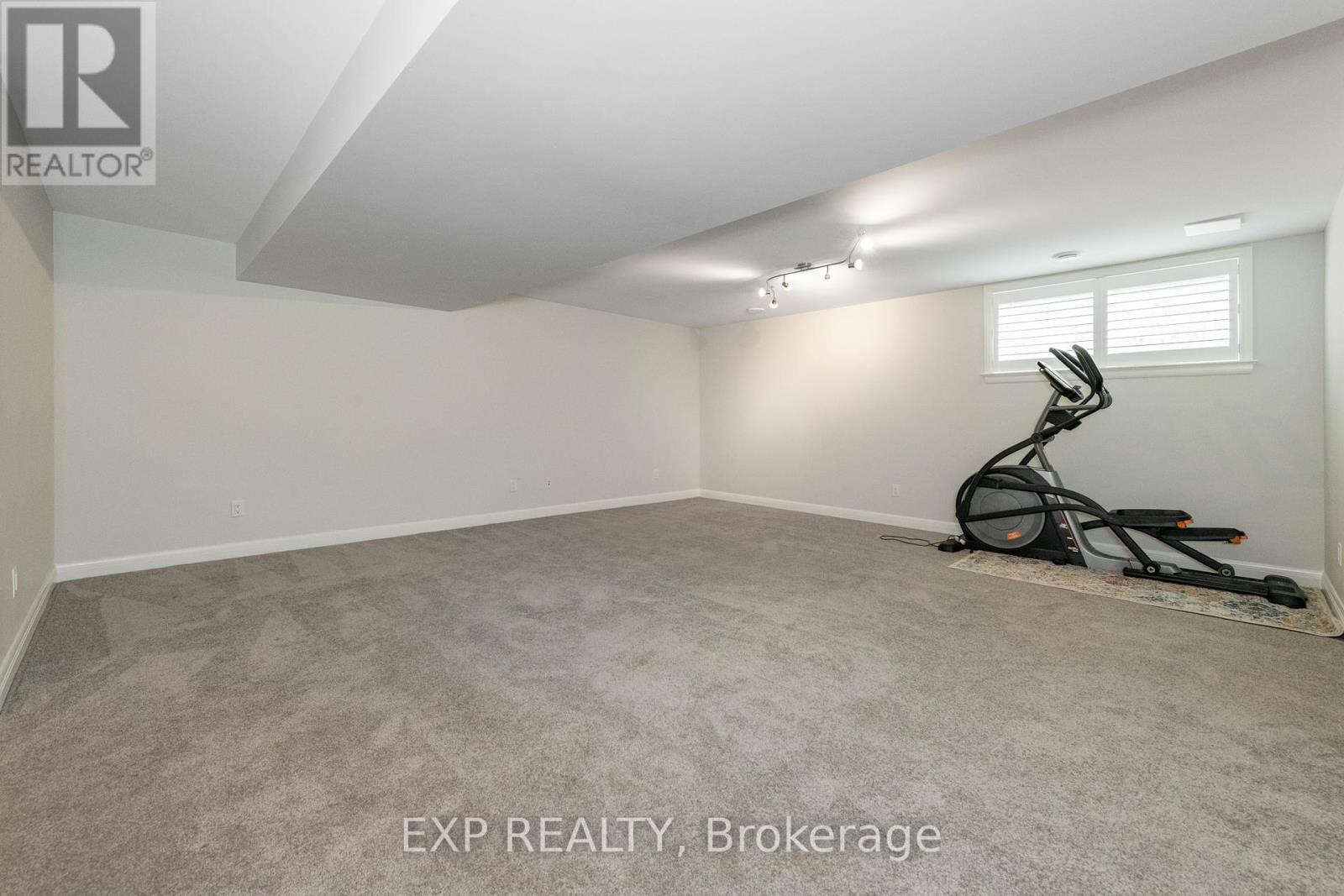 680 Gabriola Way, Ottawa, Ontario  K2T 0M3 - Photo 27 - X12435152