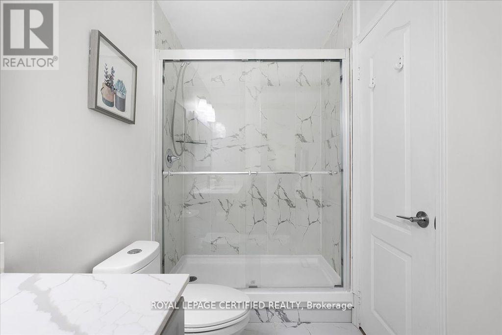 121 Genesee Drive, Oakville, Ontario  L6H 5Z3 - Photo 18 - W12435037