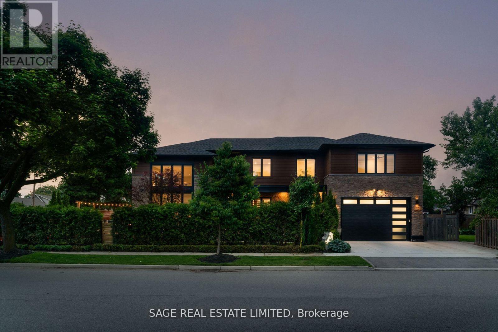 26 WELLESWORTH DRIVE, Toronto, Ontario