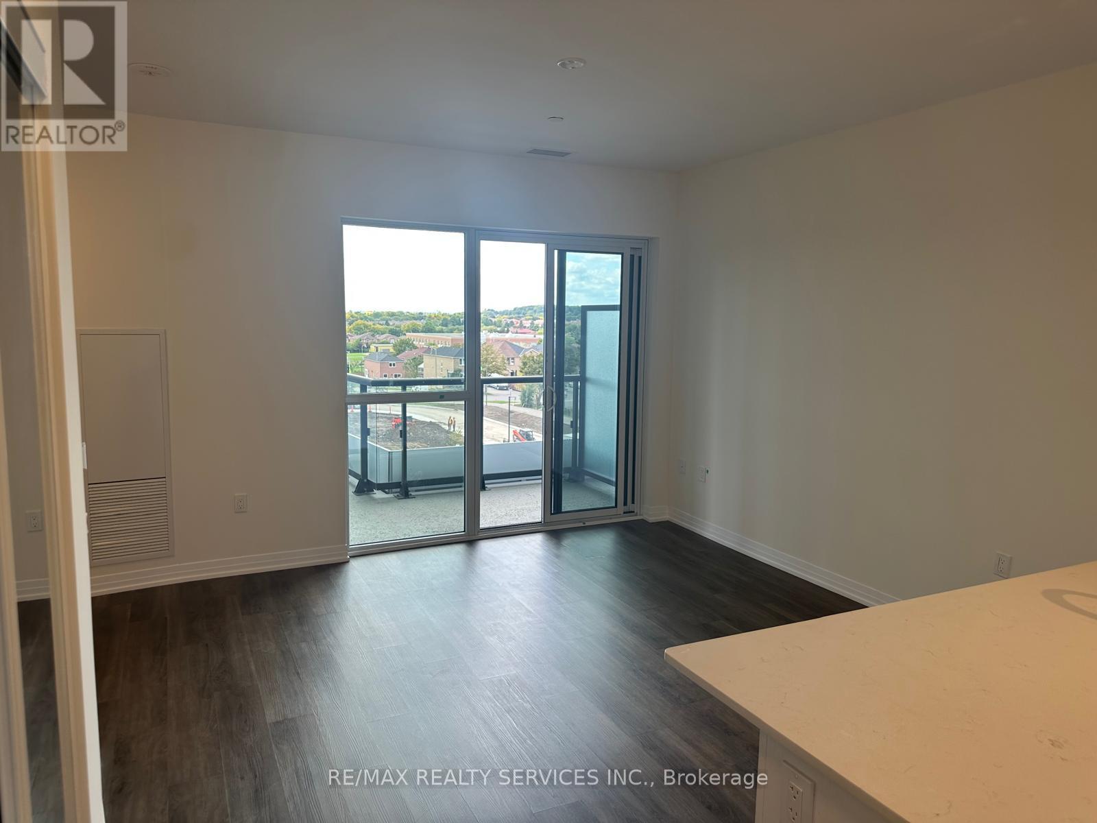 414 - 15 Watergarden Drive, Mississauga, Ontario  L5R 0G8 - Photo 6 - W12435063