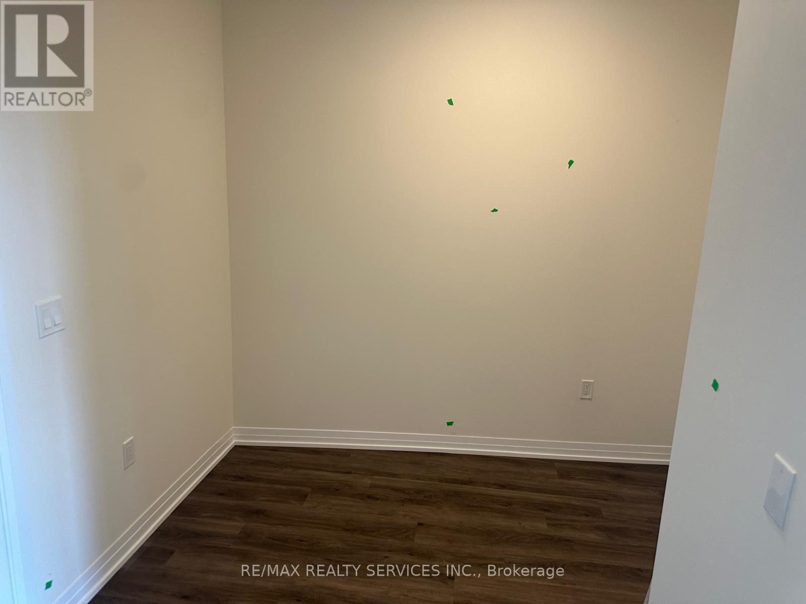414 - 15 Watergarden Drive, Mississauga, Ontario  L5R 0G8 - Photo 7 - W12435063