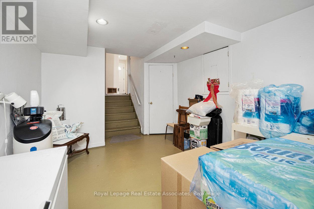 4353 Brandon Gate Drive, Mississauga, Ontario  L4T 3K6 - Photo 36 - W12435078