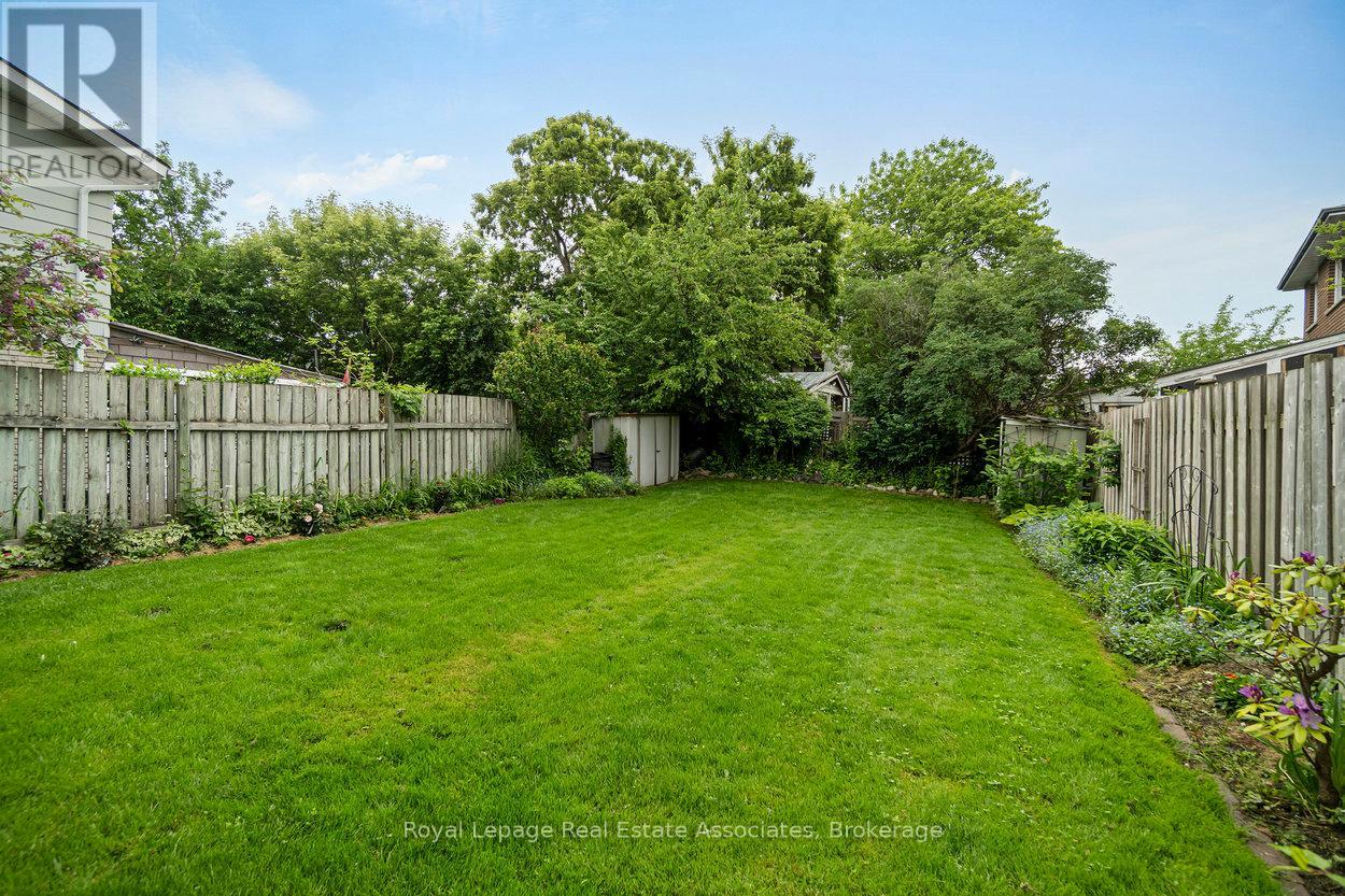 4353 Brandon Gate Drive, Mississauga, Ontario  L4T 3K6 - Photo 39 - W12435078