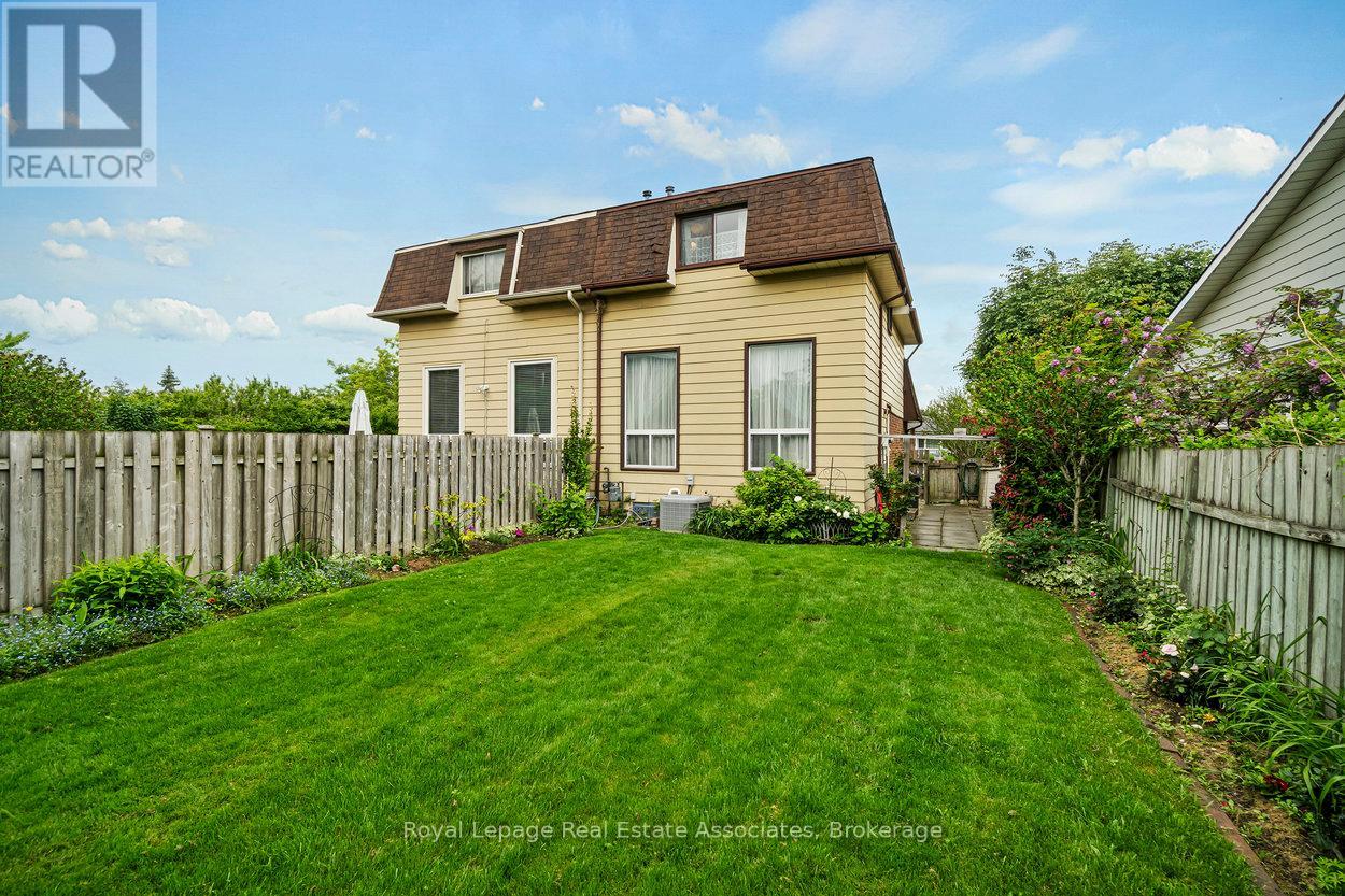 4353 Brandon Gate Drive, Mississauga, Ontario  L4T 3K6 - Photo 41 - W12435078