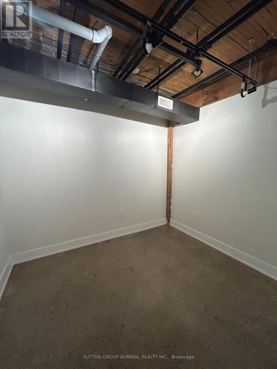 L102 - 34 Noble Street, Toronto, Ontario  M6K 2C9 - Photo 6 - W12435117