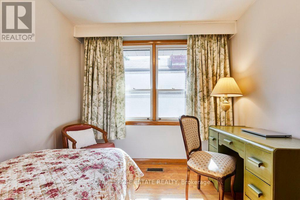 5 Bolger Place, Toronto, Ontario  M9W 4R6 - Photo 18 - W12435118