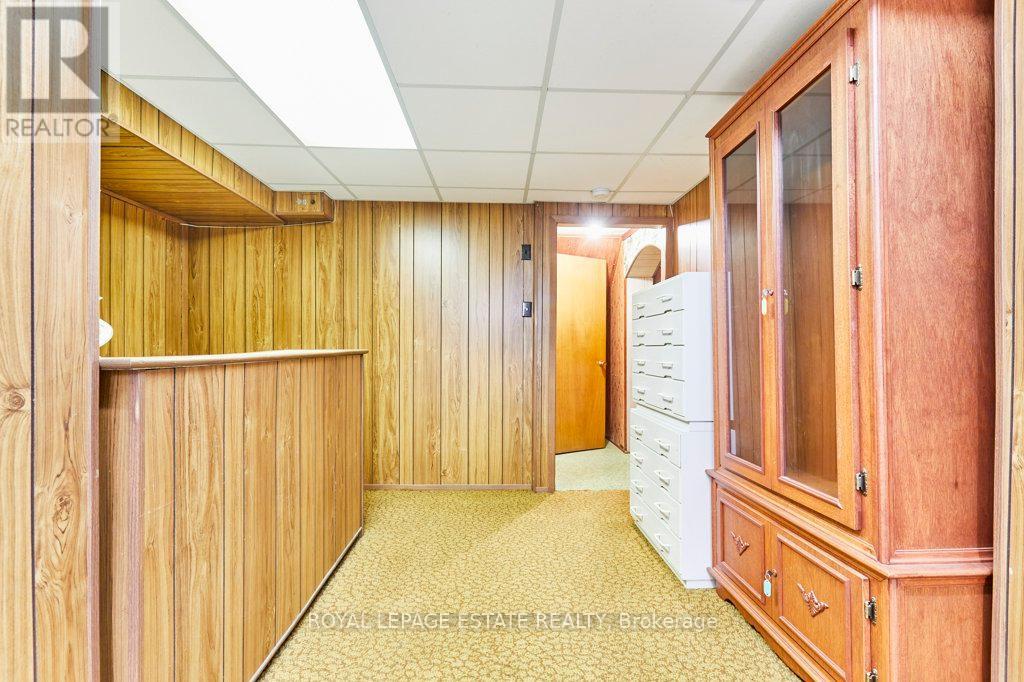 5 Bolger Place, Toronto, Ontario  M9W 4R6 - Photo 31 - W12435118