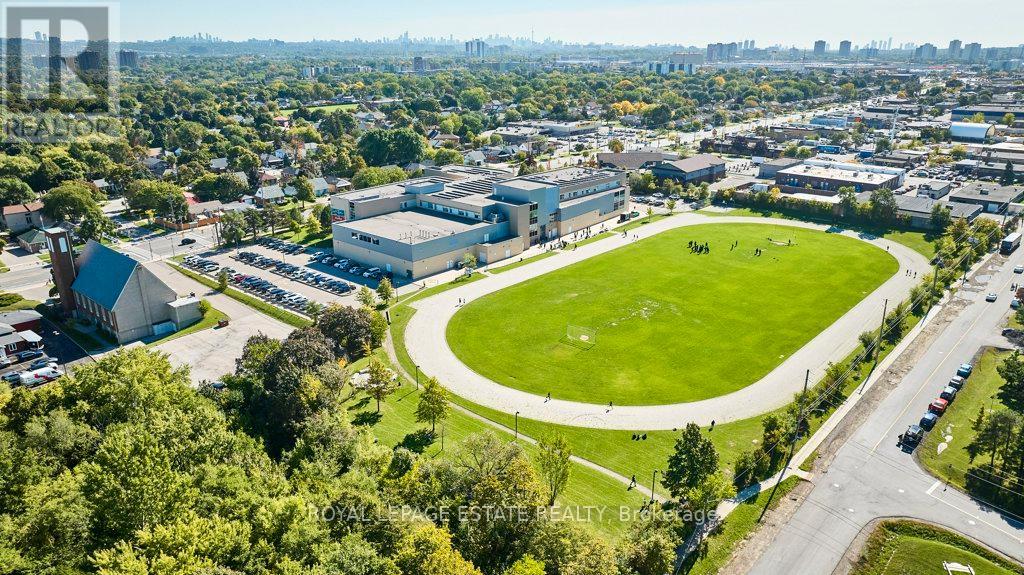 5 Bolger Place, Toronto, Ontario  M9W 4R6 - Photo 41 - W12435118