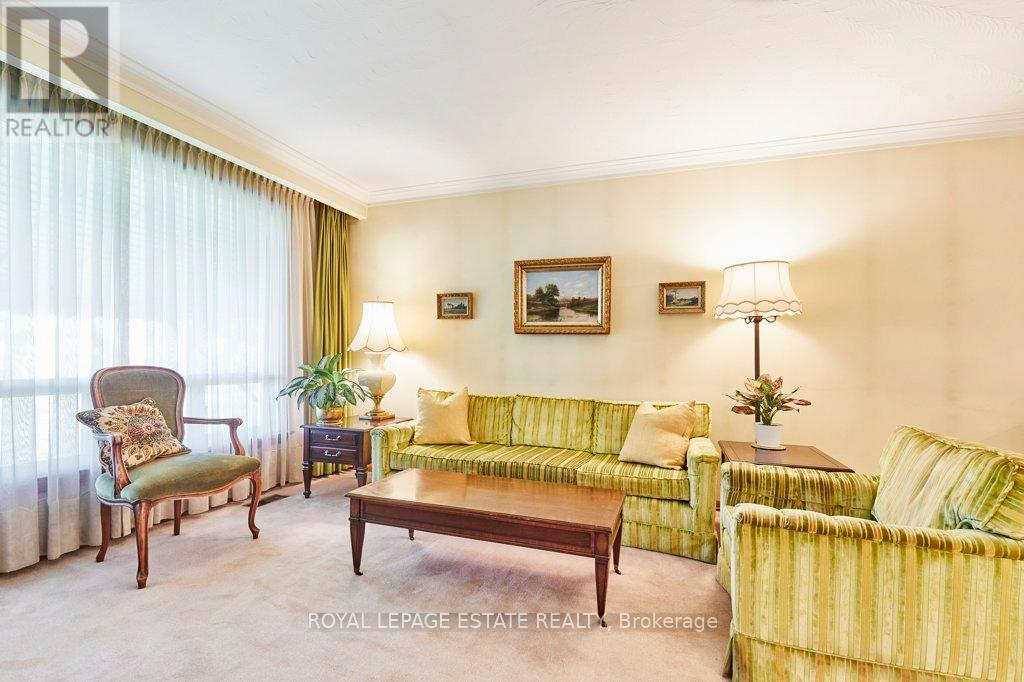 5 Bolger Place, Toronto, Ontario  M9W 4R6 - Photo 6 - W12435118
