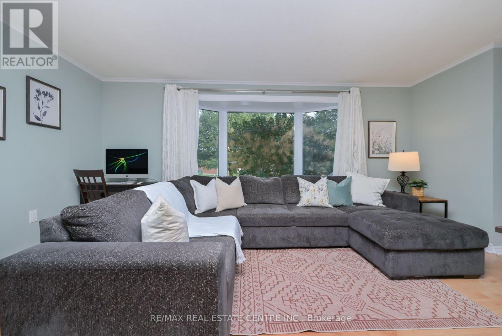 22 Morpeth Road, Brampton, Ontario  L6W 2Z2 - Photo 11 - W12435122