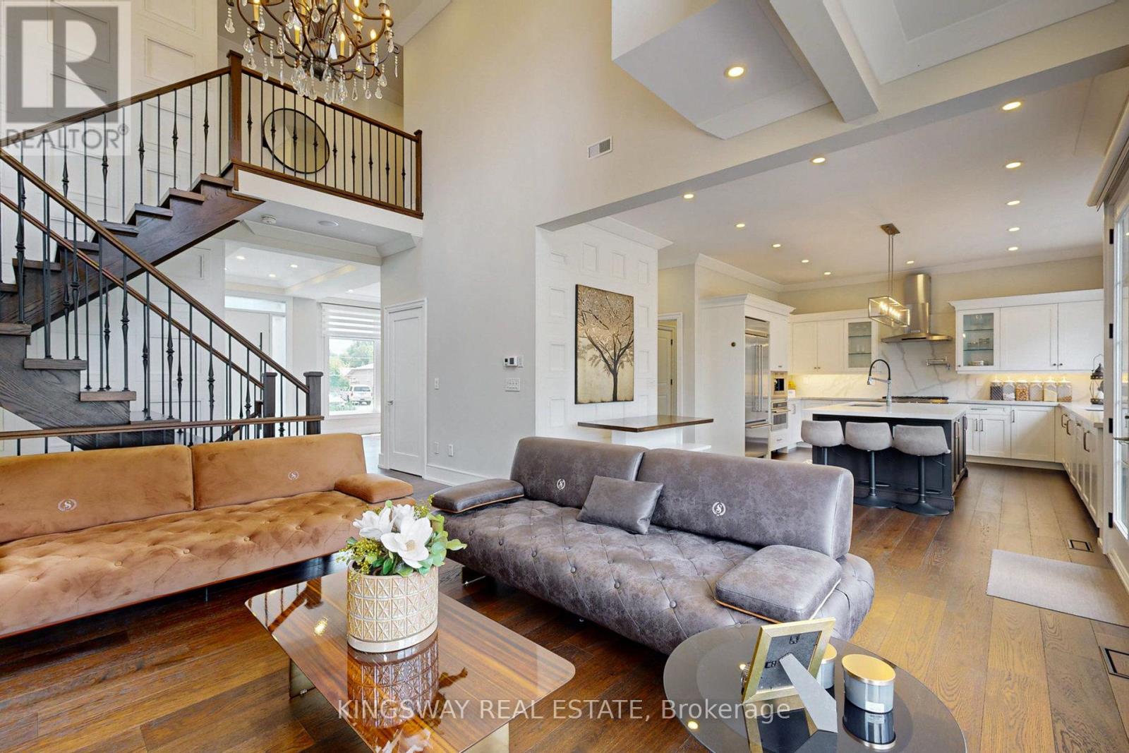 89 Russell Drive, Oakville, Ontario  L6H 1L4 - Photo 24 - W12435140