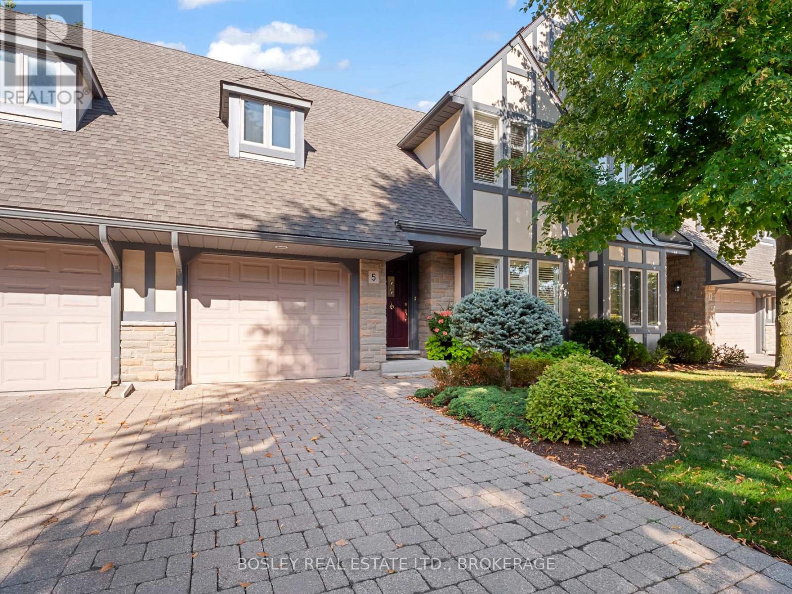 5 - 575 Simcoe Street, Niagara-On-The-Lake, Ontario  L0S 1J0 - Photo 1 - X12435158