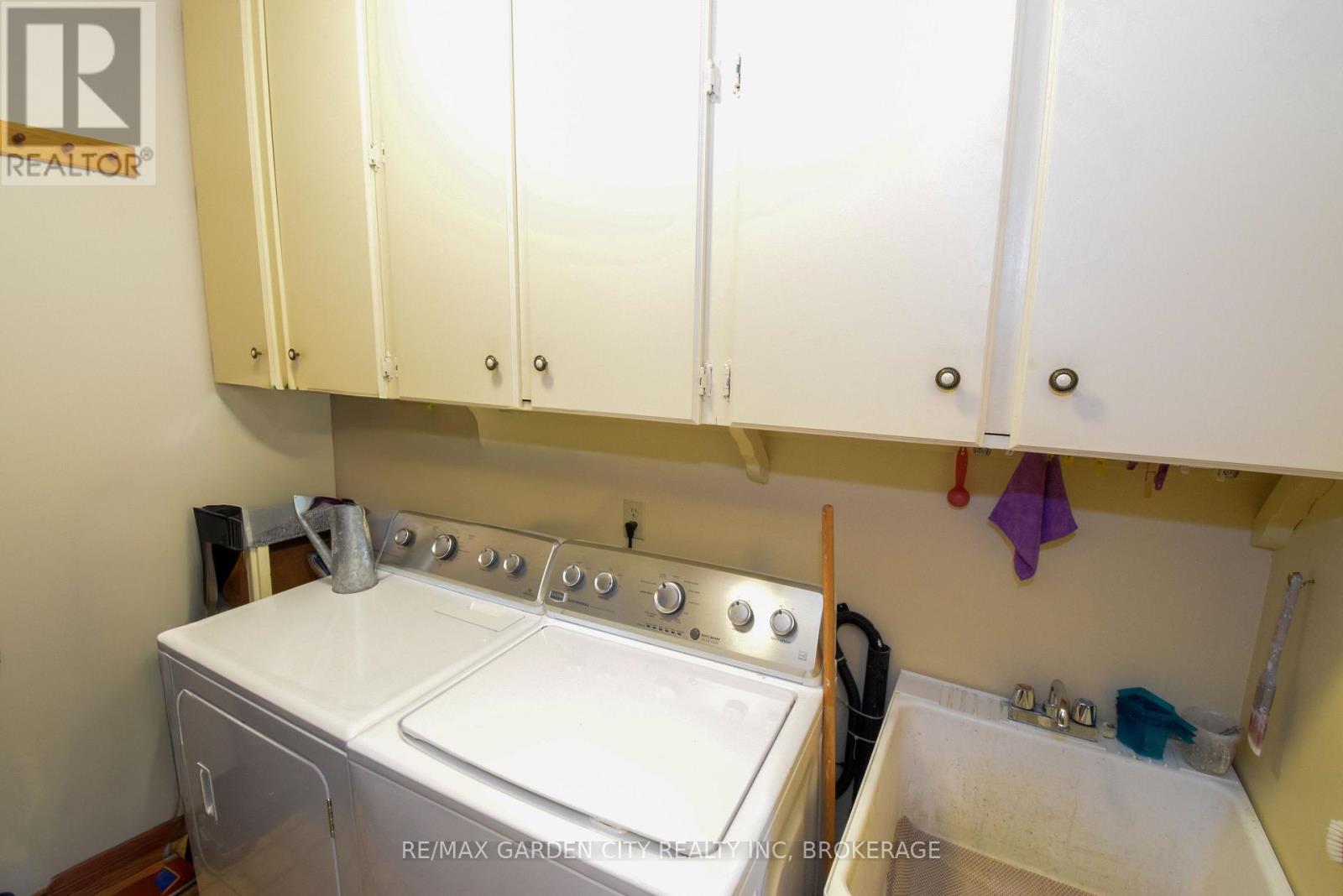 40 Belair Drive, St. Catharines (Port Dalhousie), Ontario  L2N 6X9 - Photo 35 - X12435193