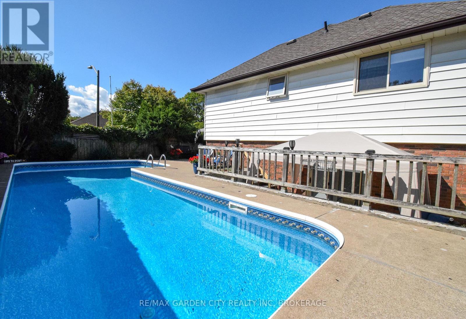 40 Belair Drive, St. Catharines (Port Dalhousie), Ontario  L2N 6X9 - Photo 44 - X12435193