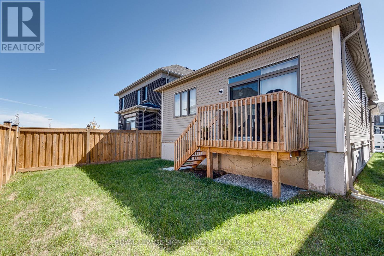 62 Bannister Road, Barrie, Ontario  L9J 0L7 - Photo 25 - S12435010