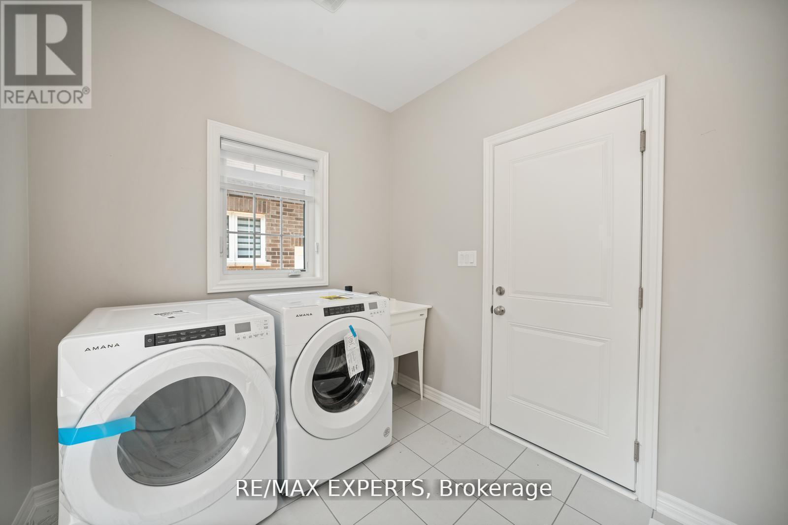 216 Cubitt Street, Clearview, Ontario  L0M 1S0 - Photo 20 - S12432512